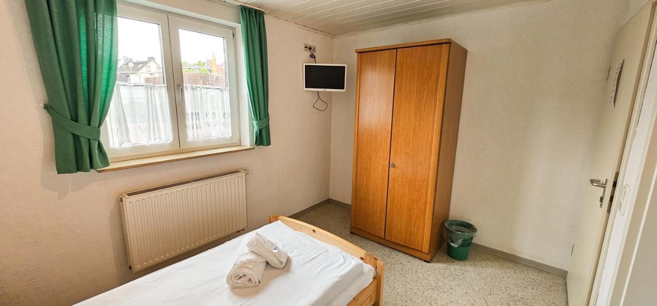 Pension Il Classico Gross-Zimmern Екстер'єр фото